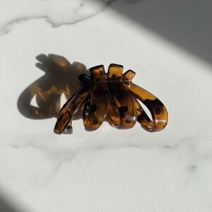 Tortoiseshell Hair Small Claw Clip (New)